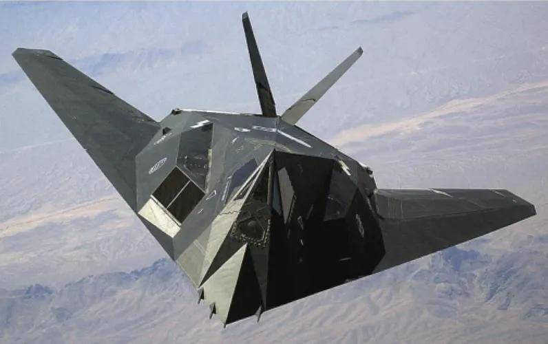B-2横穿中国轰炸伊朗<strong></p>
<p>平台交易是什么</strong>，中国雷达没有发现？这是正常人想出来的？