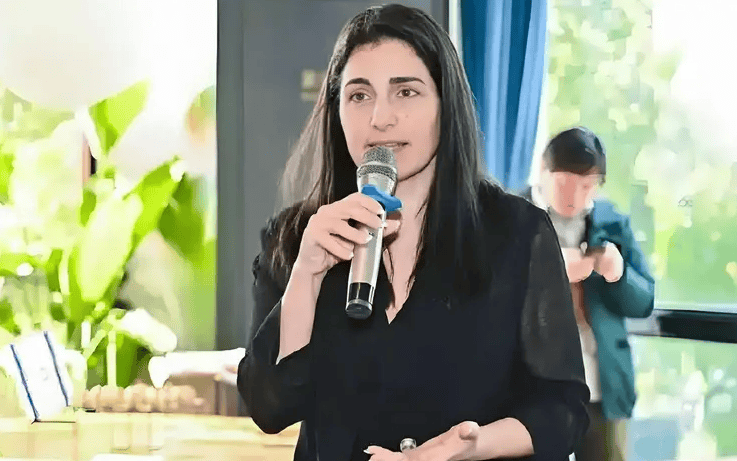 以色列突然对华喊话<strong></p>
<p>小七平台交易</strong>，中国4000亿美元投资，反倒成了“人质”？
