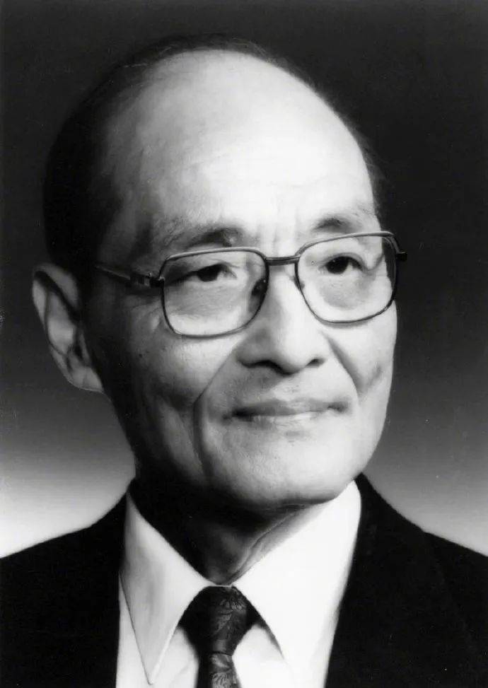 巨星陨落<strong></p>
<p>小七平台交易</strong>！于21时43分逝世