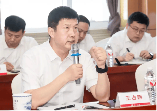 衡水老白干“危局”：百元酒崩盘、大本营河北市场失守<strong></p>
<p>交易正规平台</strong>，新帅王占刚密集调研“救火”，高管表现出了减持倾向