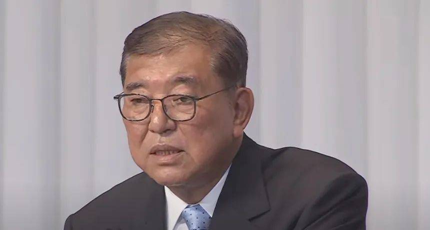 突发！出任首相不足1年<strong></p>
<p>瓦特平台</strong>，石破茂决定辞职！麻生太郎此前称“不允许他继续留任”