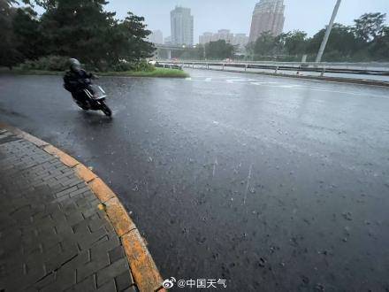 北京七区已现暴雨或大暴雨 早高峰城区及北部地区仍有明显降雨 注意出行安全<strong></p>
<p>中币网交易平台下载</strong>！