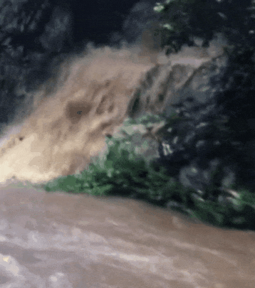 大峡谷漂流突降大雨<strong></p>
<p>中币网交易平台下载</strong>，24岁女游客落水失联！亲属：仍在搜寻中