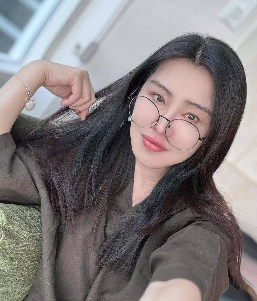 从“白幼瘦”到“气血感”<strong></p>
<p>中币网交易平台下载</strong>，审美标准终于“健康”了？