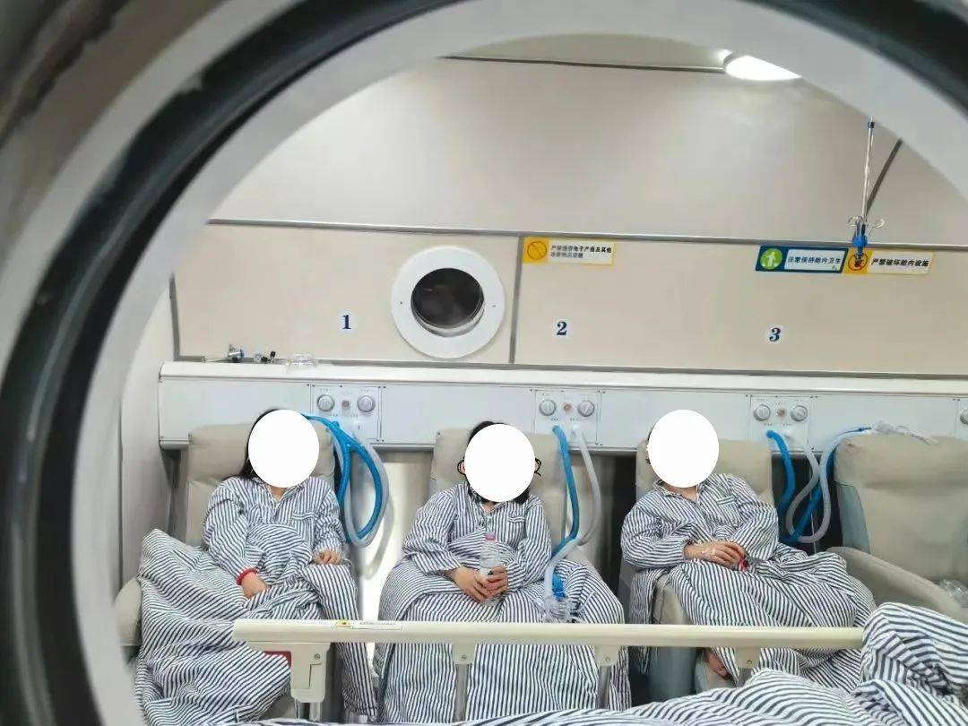 空调房里的一顿炭火烤鱼<strong></p>
<p>中币网交易平台下载</strong>，将浙江3名女子送进医院