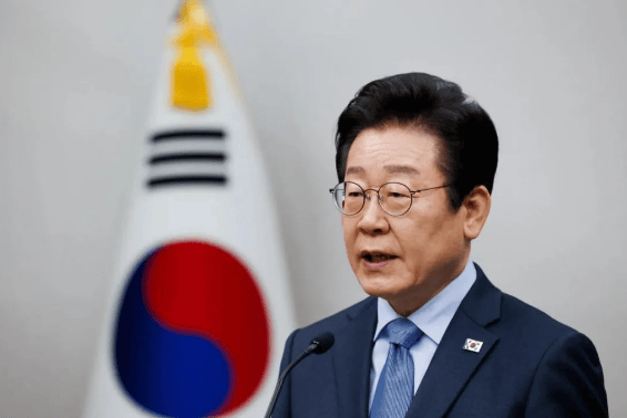 中方不用给韩国留座位了？李在明9月行程恐怕要凉<strong></p>
<p>湖南省交易</strong>，中国外长挂断电话，送给韩国一句话