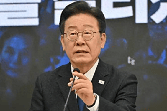 中方不用给韩国留座位了？李在明9月行程恐怕要凉<strong></p>
<p>湖南省交易</strong>，中国外长挂断电话，送给韩国一句话