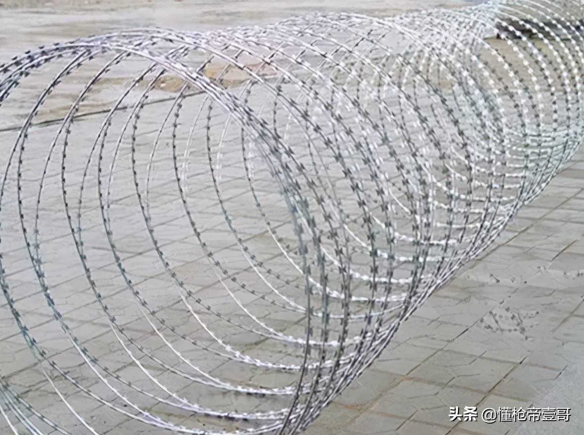中国特种兵新装备摸秃美军<strong></p>
<p>湖南省交易</strong>，网友：你跟我说这是解放军？