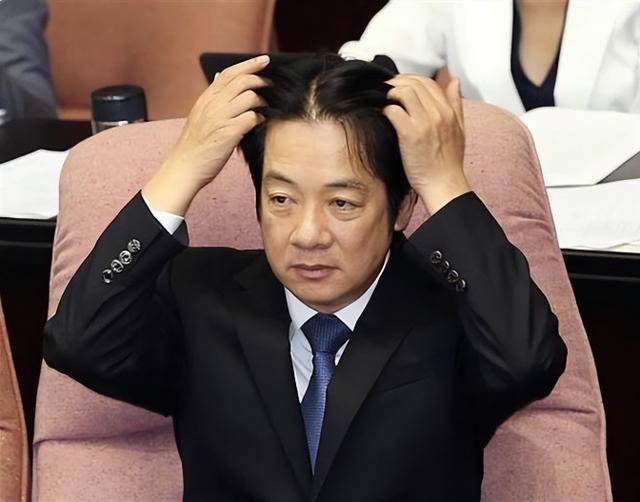 佩洛西怒斥特朗普：又让中国赢了！赖清德连收噩耗<strong></p>
<p>中心服务平台</strong>，要制裁金砖成员？