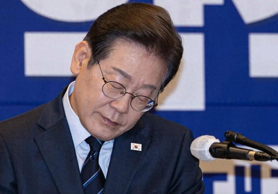 中国驻韩大使馆遭到袭击<strong></p>
<p>中心服务平台</strong>，韩国警方对此视而不见，李在明为何选择保持“沉默”？