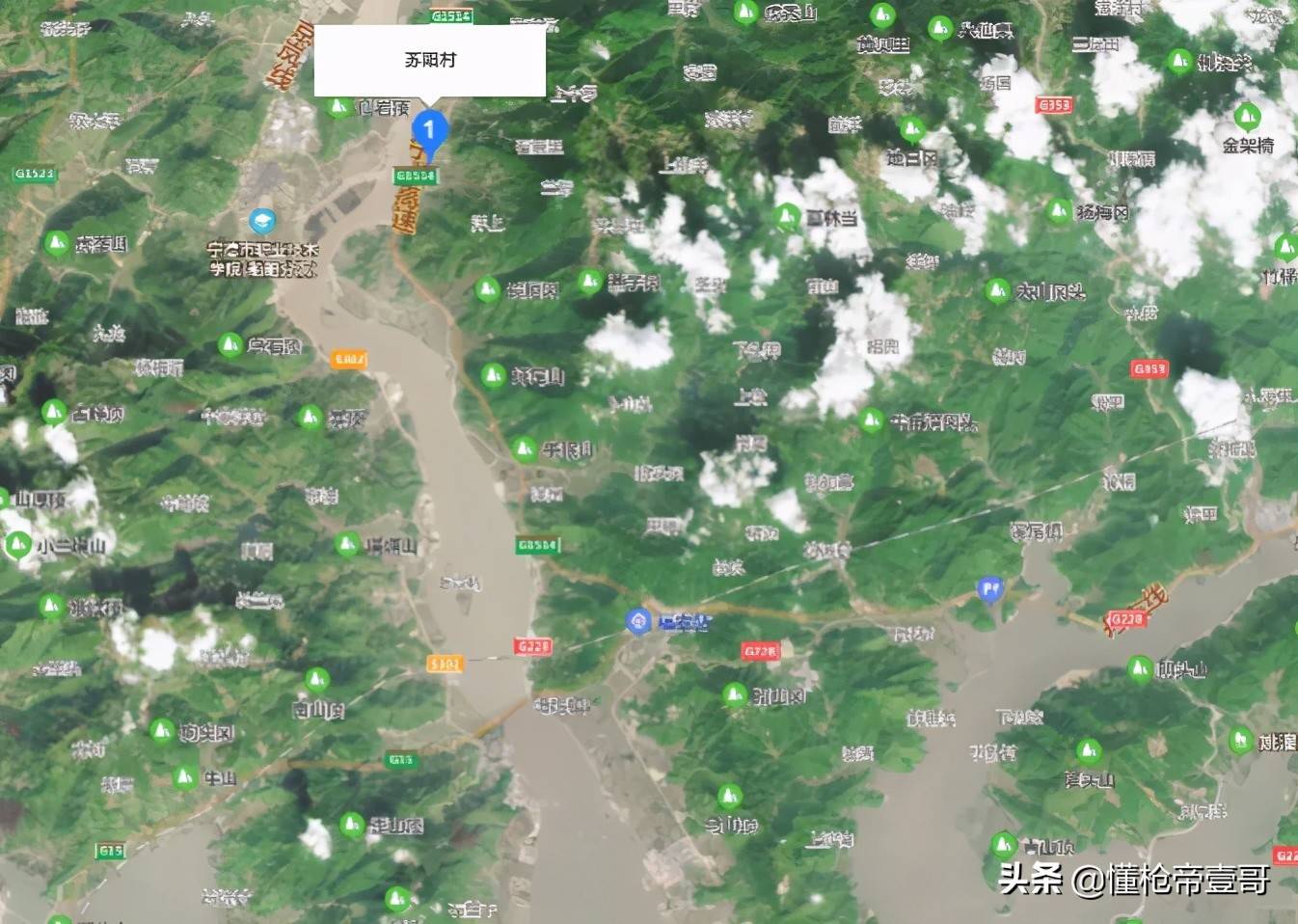 三等功法警制毒31吨<strong></p>
<p>中心服务平台</strong>，骑单车逃出警察包围，还去大学教课