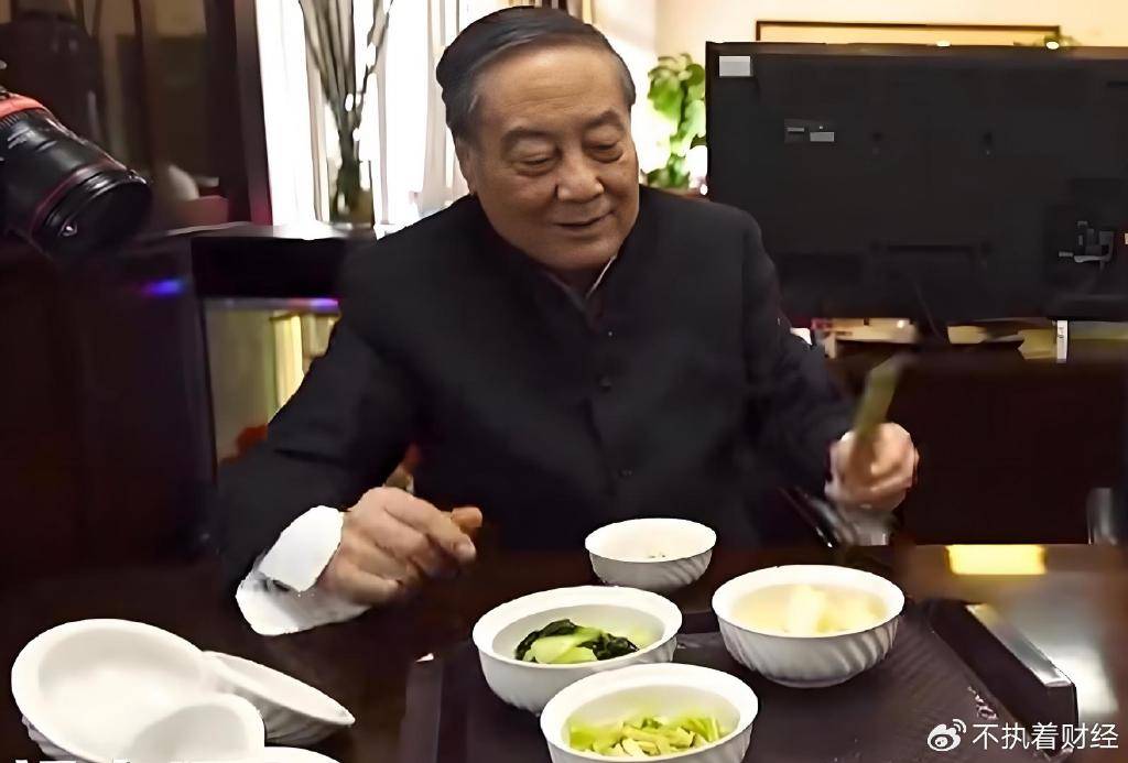 宗庆后声称一天只花几块钱<strong></p>
<p>lbank交易平台</strong>，实际上满世界买豪宅，海外资产18亿