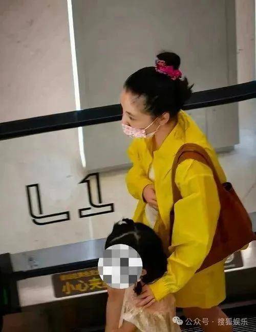 离婚三年又被拍到亲密逛超市<strong></p>
<p>币兑网交易平台</strong>，他俩这是纯带娃还是真复合了？