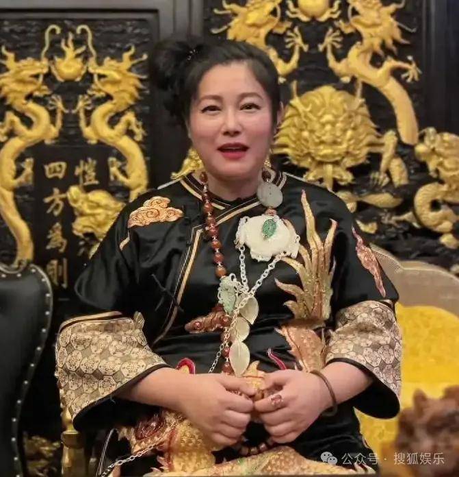 从爆红到突然消失好几年<strong></p>
<p>炒币哪个平台好</strong>，再出现已经胖到大家不敢认了？