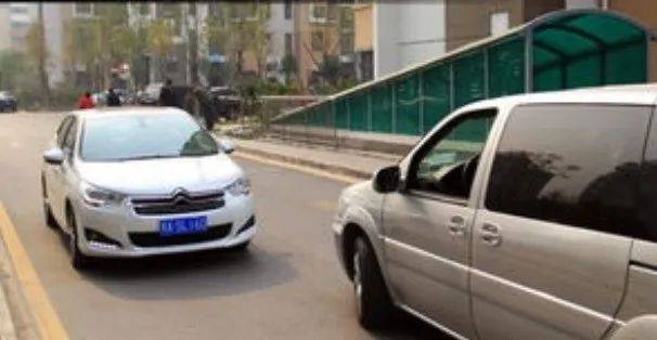 “刚走出去不到一分钟就出事”<strong></p>
<p>深圳虚拟交易平台</strong>，一家五口1死4伤！家属最新发声