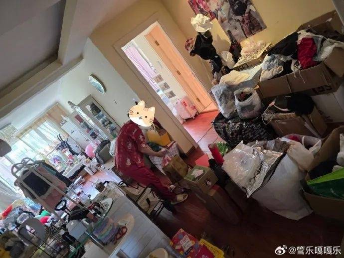 30岁女星家中太乱登热搜<strong></p>
<p>炒币要买平台币吗</strong>，满屋杂物堆积，本人道歉：我小姨妈已买机票来帮忙做深度清洁
