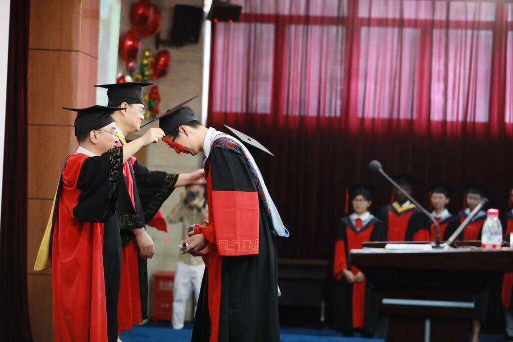 学历不应该是枷锁！中科院博士辞职开民宿<strong></p>
<p>炒币要买平台币吗</strong>，年营收400万，从高材生到成功创业者