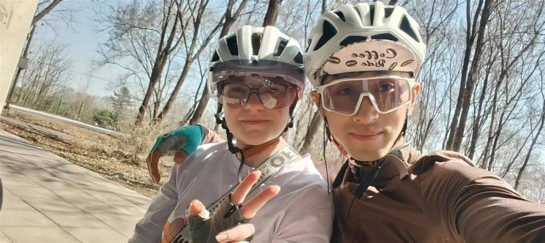 外卖小伙结识美籍幼师5个月闪婚：一句话俘获芳心<strong></p>
<p>创兴资源股票</strong>，没花一分彩礼
