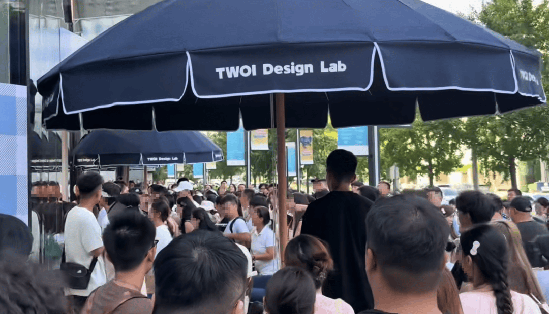 开业第一天就闭店！人多到崩溃<strong></p>
<p>创兴资源股票</strong>，排队超8小时，品牌道歉，补偿方案公布！