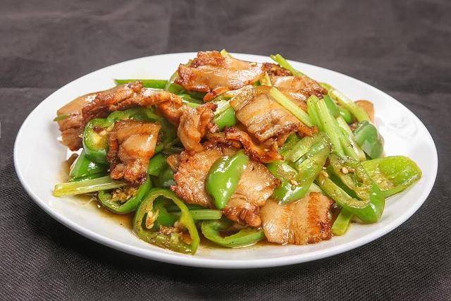 “外卖卫星店”与堂食店有什么不同 如何防止脏乱差<strong></p>
<p>000858股票</strong>?