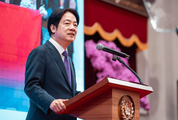 赖清德彻底不装了！台当局下了“死命令”：任何人都不准去大陆参加九三阅兵<strong></p>
<p>000596股票</strong>，否则严厉惩处！