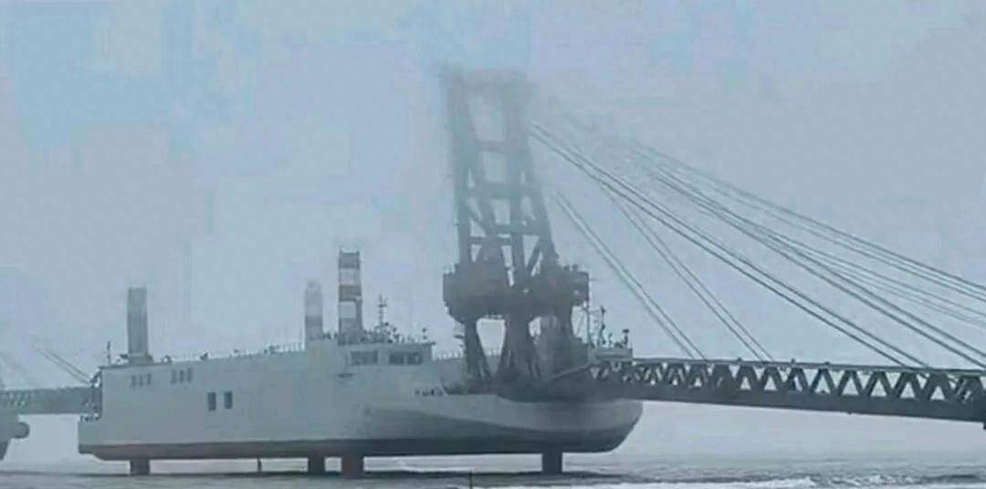 解放军“登岛神器”正式服役<strong></p>
<p>000596股票</strong>，坦克直接开上岸，抢滩登陆如履平地