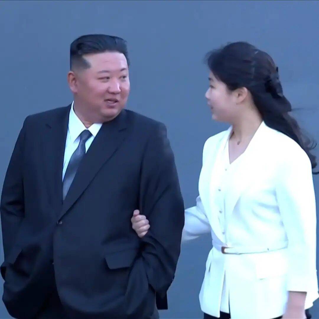 金正恩女儿首登国际舞台<strong></p>
<p>最便宜的股票</strong>，引爆接班传闻！英国首相被架空，工党内斗成全武行…