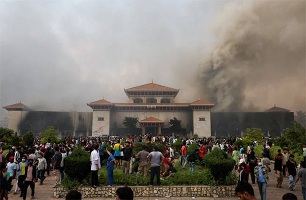 总理辞职、政府大楼被烧……尼泊尔发生了什么<strong></p>
<p>兰州黄河股票</strong>？