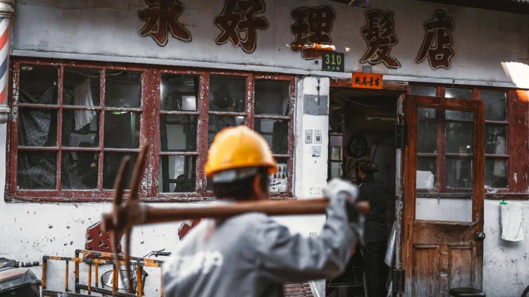 城市打工人<strong></p>
<p>宁波海运股票</strong>，花十几万回村给父母补缴社保