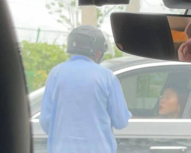 上海著名地标宣布：24小时内可免费停车<strong></p>
<p>金城医药股票</strong>！