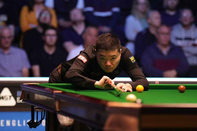 赵心童止步丁俊晖晋级 中国军团仅3人闯入斯诺克英格兰公开赛16强
