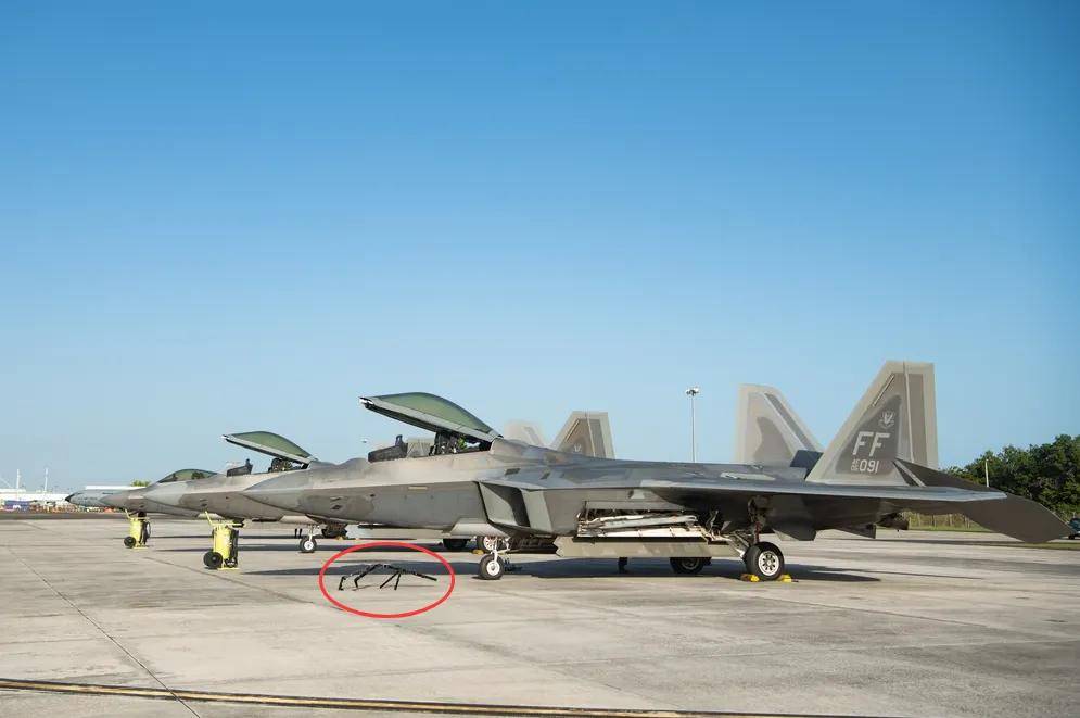 央视曝光！歼-35A改用内置登机梯<strong></p>
<p>金城医药股票</strong>，和F-35的一模一样？
