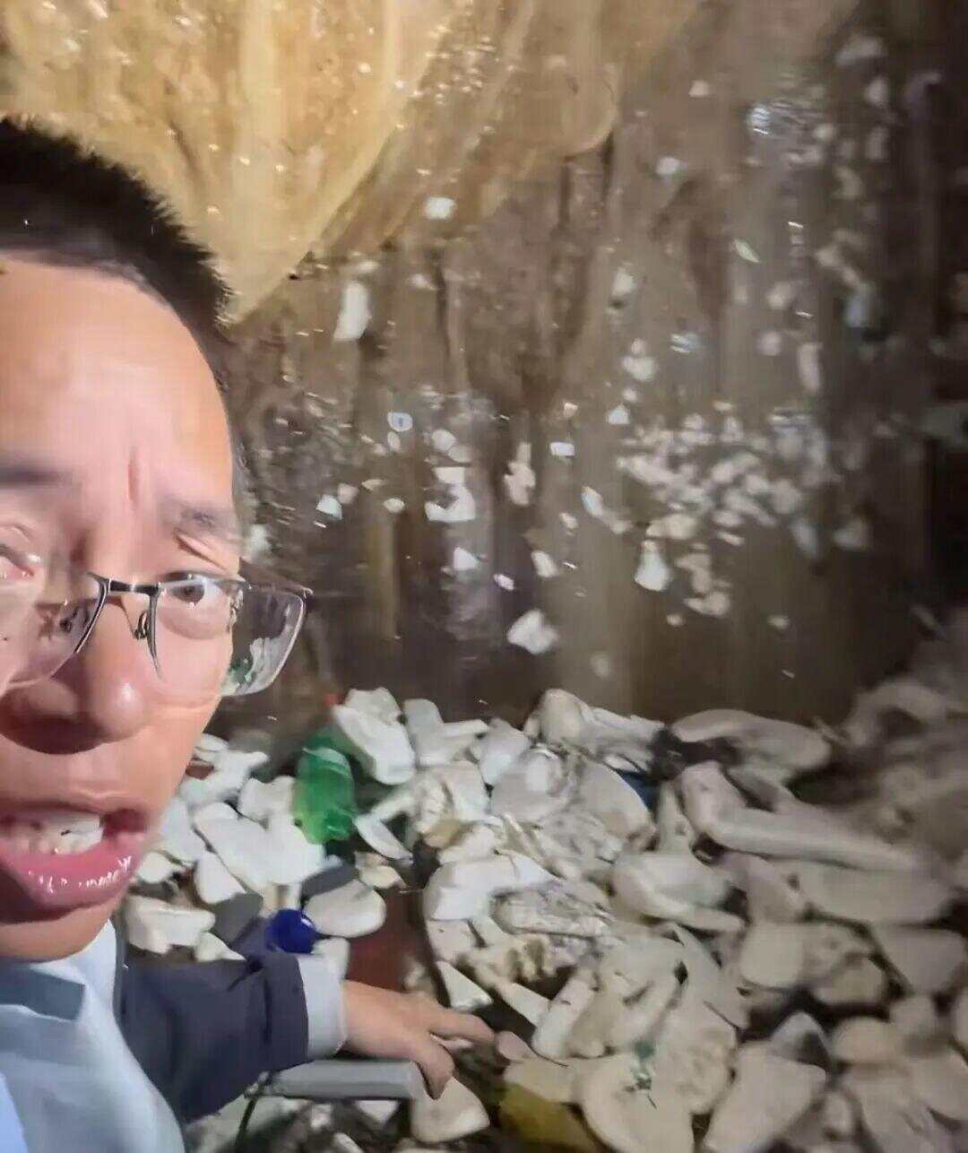 网友曝光溶洞垃圾成山、粪便满地<strong></p>
<p>深高速股票</strong>,“至少十层楼高”!官方通报