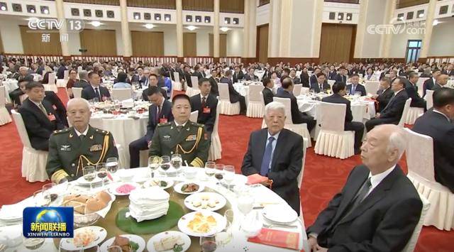 今年的国庆招待会<strong></p>
<p>博通集成股票</strong>，有几个重要信息
