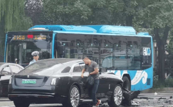 交警通报陈震劳斯莱斯事故！车辆或报废<strong></p>
<p>通源石油股票</strong>，维修费堪比车价？