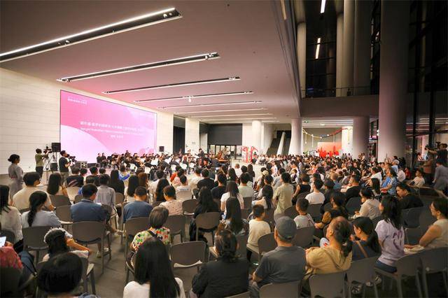 国庆奏响“琴键上的浪漫”<strong></p>
<p>通源石油股票</strong>!深圳美术馆跨界音乐会解锁音画共生新体验