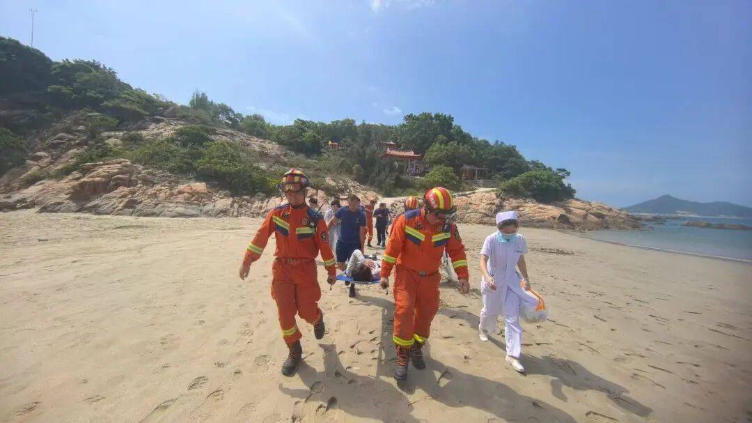 【曝光台】打卡拍照<strong></p>
<p>通源石油股票</strong>,再美也不能用生命对焦