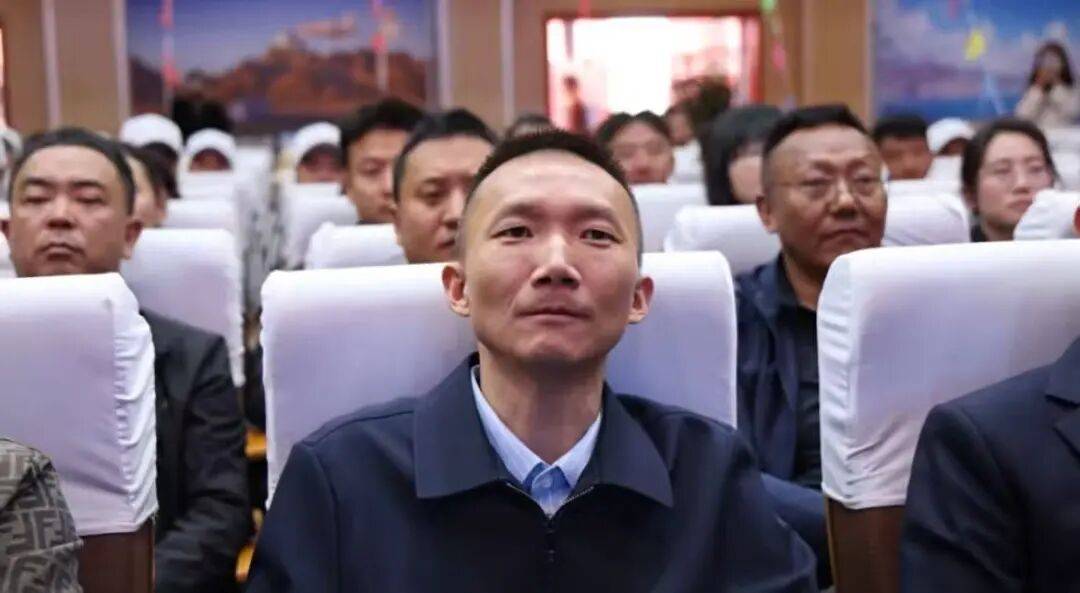曾跨省调整<strong></p>
<p>理邦仪器股票</strong>,“85后”袁林鹏提名为县长人选