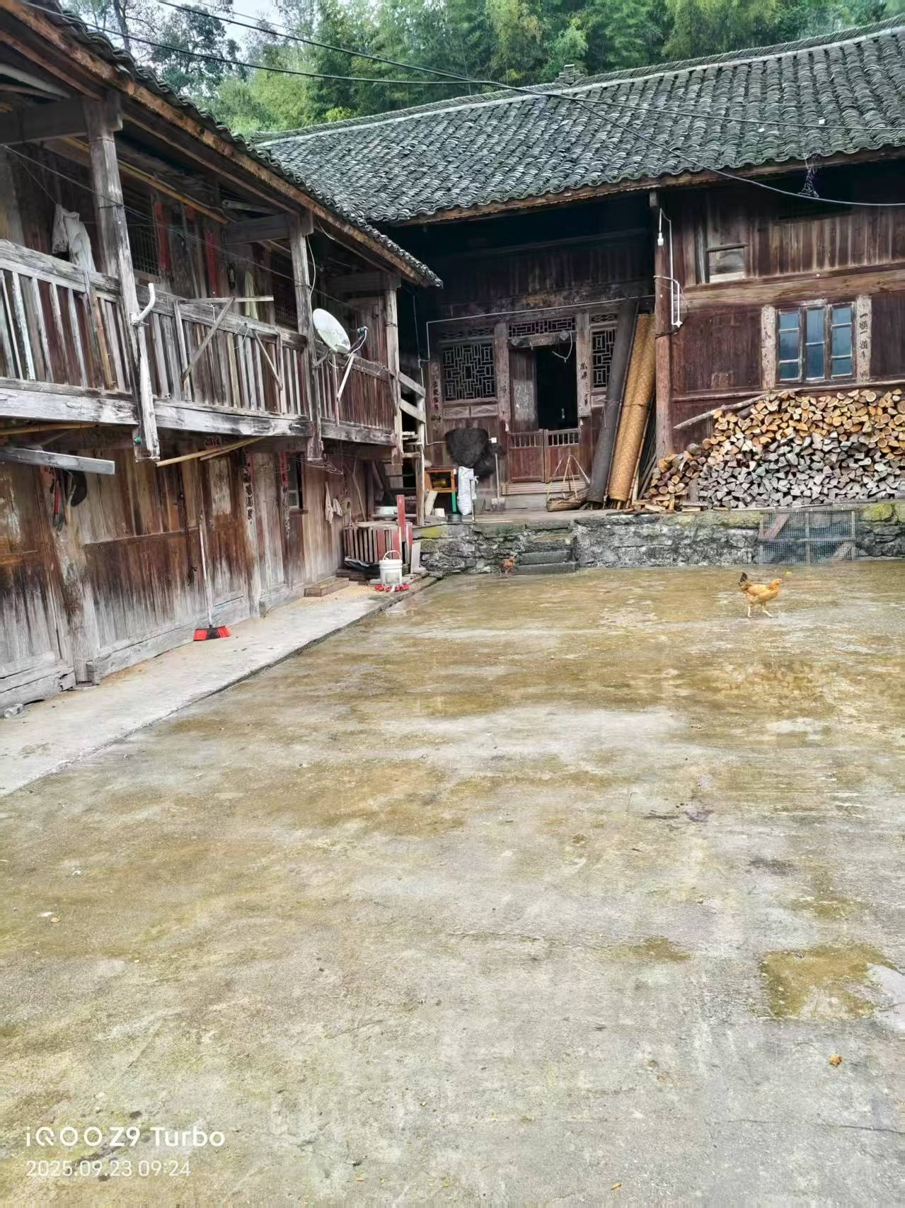 那个让老师骄傲的“调皮”班级!30年同学聚会<strong></p>
<p>国旅联合股票</strong>,还伴有一封来自贵州的感谢信