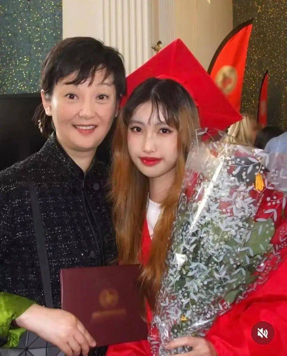 考古|冯小刚带女儿去陈思诚工作室!开个人账号还读影视专业<strong></p>
<p>鲁信创投股票</strong>,她也要“女承父业”吗?