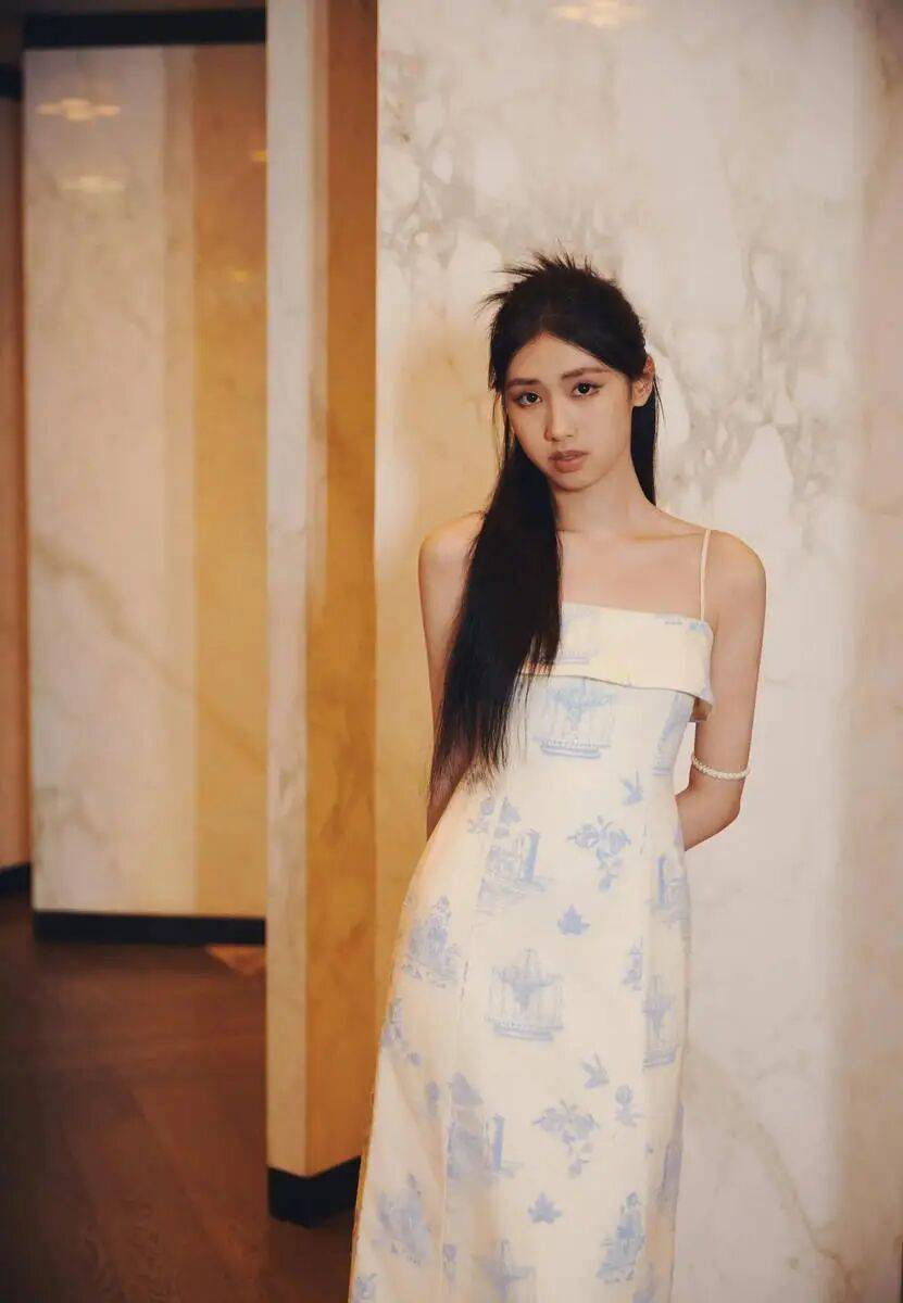 考古|冯小刚带女儿去陈思诚工作室!开个人账号还读影视专业<strong></p>
<p>鲁信创投股票</strong>,她也要“女承父业”吗?