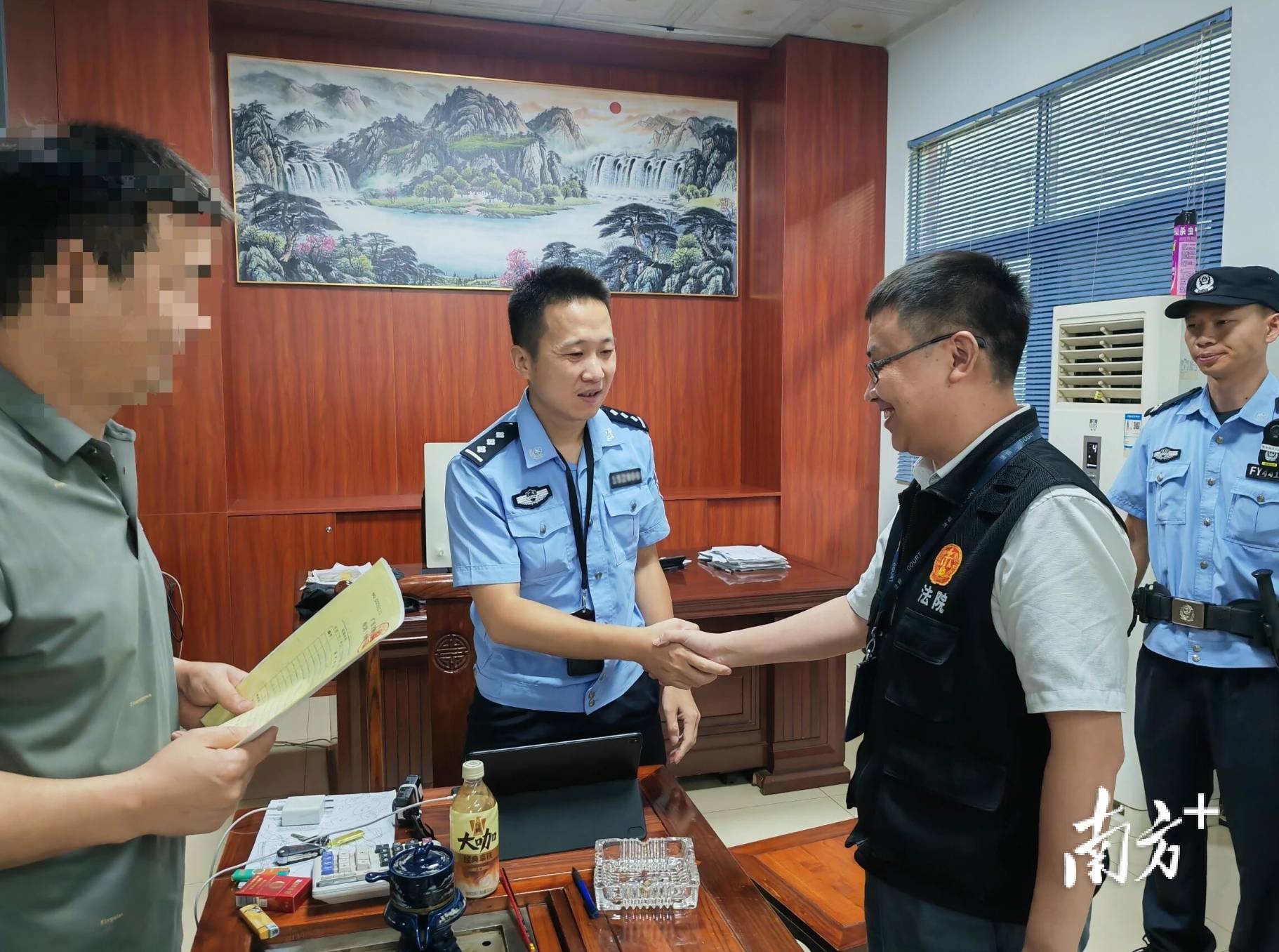 佛山法院联动东莞公安<strong></p>
<p>600740股票</strong>,跨市追回被非法转移查封财产