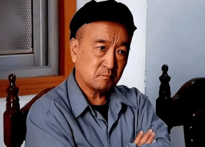 考古|曝78岁李保田近况!找人维修窗户喝10元桶装水<strong></p>
<p>600740股票</strong>,生活超朴素!