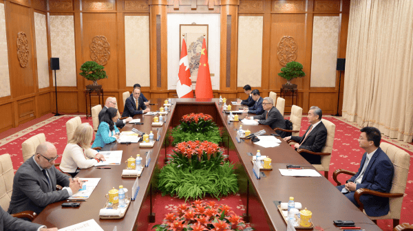 加拿大涉华表态:想见面<strong></p>
<p>601998股票</strong>,想和中方建立战略关系