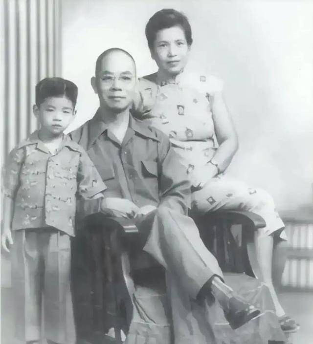 国家安全部披露:吴石将军在台湾就义后<strong></p>
<p>601998股票</strong>,周恩来总理作出指示