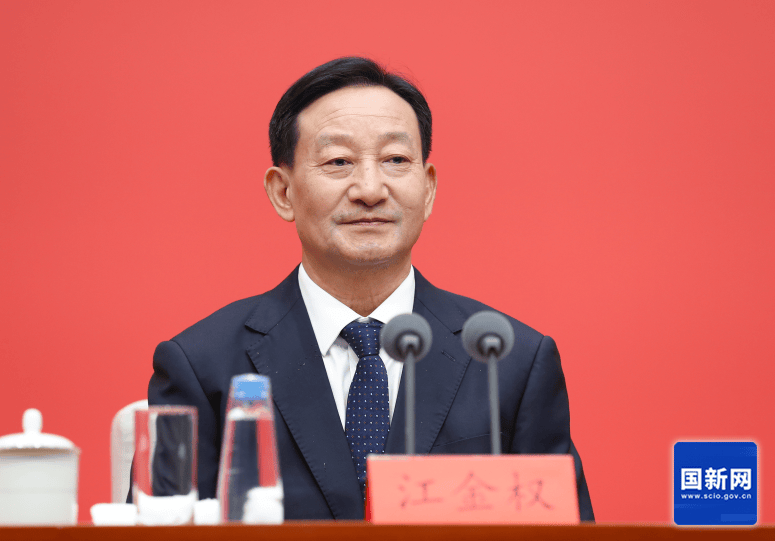 零容忍、严惩处、不根治腐败不罢休<strong></p>
<p>601998股票</strong>!