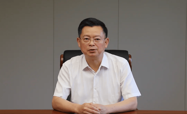 一日打三虎!蒋超良、陆文俊被双开<strong></p>
<p>华夏能源革新股票基金</strong>,张建华被开除党籍
