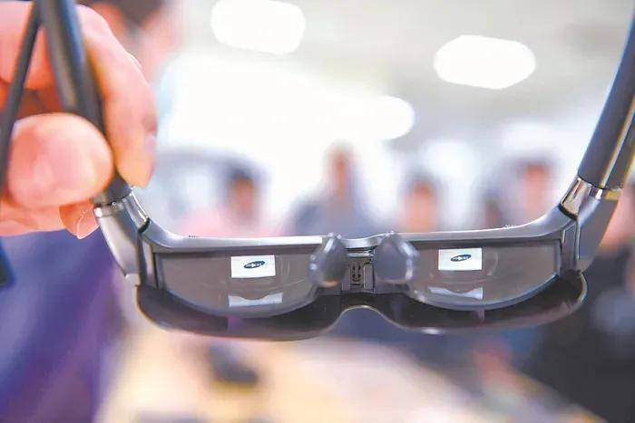 合肥冲出百亿IPO:复旦校友造出“黑科技屏”<strong></p>
<p>股票新闻</strong>,打破索尼垄断