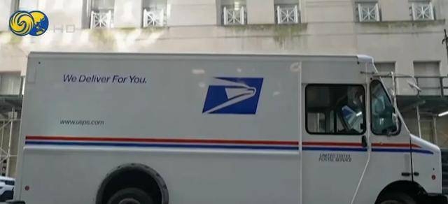 美政府“停摆”持续<strong></p>
<p>股票新闻</strong>,联邦雇员被迫搞起了副业:送快递、帮忙遛狗