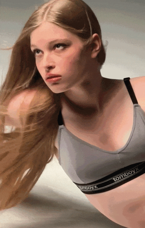 马斯克21岁女儿:改名字、换性别、与父亲决裂后<strong></p>
<p>股票新闻</strong>,靠当模特力争经济独立